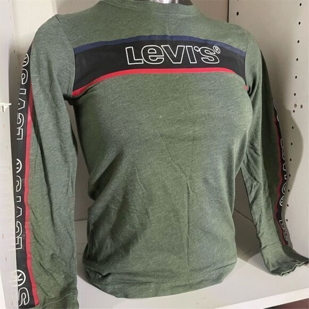 Levi'’s woman s/boys l Green Graphic Long sleeve shirt